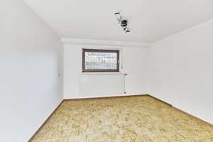 ++ Lichtdurchflutetes Architektenhaus mit Terrasse, Garten und 2 Garagen in beliebter Wohnlage ! ++ – Die vollständige Adresse der Immobilie erhältst du vom Anbieter., 76877 Offenbach an der Queich – Vorschaubild 41