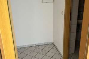 Helle 2-Zimmer-Wohnung mit Balkon im 3. Stock in Wuppertal – Distelbeck 20, 42119 Elberfeld, Wuppertal – Vorschaubild 7