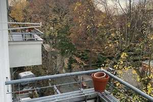 Bezugsfreie Altbauwohnung mit 2 Balkonen ins Grüne – ruhig & hell – offenbacherstr 2, 14197 Friedenau, Berlin – Vorschaubild 5