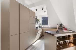 Zauberhafte Maisonette-Wohnung mit Blick ins Alstertal – Die vollständige Adresse der Immobilie erhältst du vom Anbieter., 22337 Ohlsdorf, Hamburg – Vorschaubild 7