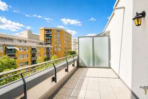 Urban wohnen. Im Grünen leben. Penthousegefühl: Moderne 3-Zimmerwohnung mit Südwestbalkon – Die vollständige Adresse der Immobilie erhältst du vom Anbieter., 80686 Land in Sonne, München – Vorschaubild 11