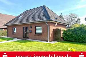 Großes Einfamilienhaus! Schönes Grundstück! Gute Infrastruktur! – Dithmarschen (Kreis) – Vorschaubild 1