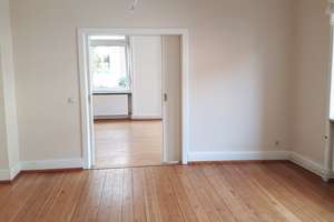 Gepflegte 5-Zimmer-Wohnung mit Balkon in Wiesbaden Westend – Die vollständige Adresse der Immobilie erhältst du vom Anbieter., 65199 Westend / Bleichstraße, Wiesbaden – Vorschaubild 2