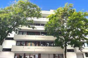 RENOVIERUNGSOBJEKT: Helle 2-Zimmer im 4. OG mit 2 Balkonen & schönem Ausblick – Provisionsfrei