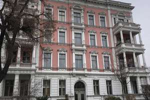 Nahe dem Botanischen Garten in auffälligem saniertem Stuckaltbau - NUR ANLAGE