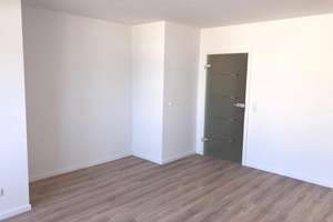Modernes Apartment mit Einbauküche und herrlicher Aussicht in Augsburg – Wilhelm-Hauff-Straße 22, 86161 Wolfram-und Herrenbachviertel, Augsburg – Vorschaubild 3
