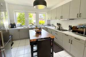 Exklusives Townhouse mit Klimaanlage in sehr guter Lage Nähe internationaler Schule – Düsseldorf – Vorschaubild 2