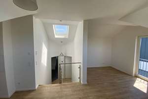 Lichtdurchflutetes Architektenhaus mit großem Garten und traumhaftem Ausblick. Ideal für Familien. – Am Alten Weinberg 26, 65207 Breckenheim, Wiesbaden – Vorschaubild 17