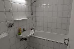 Helle, renovierte 1-Zimmer-Wohnung mit Balkon & EBK – zentral & ruhig gelegen in Bonn-Auerberg – Pariser Straße 50, 53117 Auerberg, Bonn – Vorschaubild 9