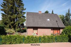 Einfamilienhaus mit Einliegerwohnung - vielseitig nutzbar