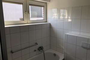 Renovierte 4-Zimmer-Wohnung mit Balkon in Bottrop – Ortbergstr. 1, 46236 Stadtmitte, Bottrop – Vorschaubild 7