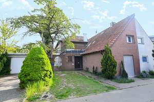 Doppelhaushälfte mit viel Potenzial auf großem Grundstück in Münster-Kinderhaus!