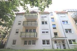 Attraktive und helle 2-Zimmer-Wohnung in der Eginhardstraße – 2. Obergeschoss mit Balkon und Aufzug – Die vollständige Adresse der Immobilie erhältst du vom Anbieter., 10318 Karlshorst, Berlin – Vorschaubild 3