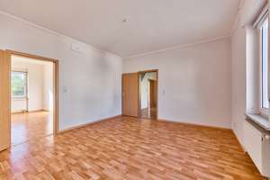 Viel Platz und zahlreiche Möglichkeiten – Wohnhaus mit Entwicklungspotenzial in Geisenheim OT – Die vollständige Adresse der Immobilie erhältst du vom Anbieter., 65366 Geisenheim – Vorschaubild 6
