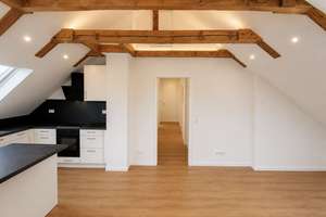 Freie sanierte 3-Zimmer-DG-Wohnung mit offenem Wohnkonzept in direkter Nähe zur Lübecker Altstadt! – Die vollständige Adresse der Immobilie erhältst du vom Anbieter., 23558 Sankt Lorenz Süd, Lübeck – Vorschaubild 4