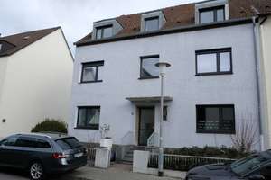 Schöne drei Zimmer Wohnung in Mannheim, Almenhof
