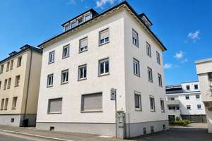 Modernisierte 2-Zimmer-Wohnung in gepflegtem Mehrfamilienhaus – Wartbergstraße 17, 74072 Heilbronn, Heilbronn – Vorschaubild 1