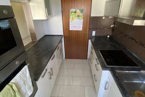 Gepflegte 3-Zimmer-Wohnung mit Balkon und Einbauküche in Pforzheim – Die vollständige Adresse der Immobilie erhältst du vom Anbieter., 75173 Südweststadt, Pforzheim – Vorschaubild 5