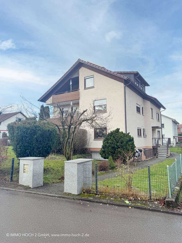 Immobilie in Allmersbach im Tal - Vielseitiges Mehrfamilienhaus mit über 320 m² Wohnfläche in begehrter Wohnlage - Bild 0
