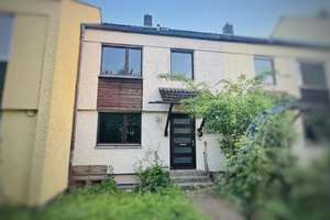 Idyllisches Reihenhaus am Rande von Regensburg – Die vollständige Adresse der Immobilie erhältst du vom Anbieter., 93057 Sallern-Gallingkofen, Regensburg – Vorschaubild 2