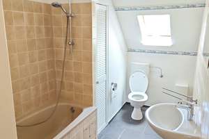 KEINE ANRUFE !! Helle 3 Zimmer Wohnung im Dachgeschoss - Nähe Weser !! – Rönnebecker Straße 54, 28777 Rönnebeck, Bremen – Vorschaubild 13