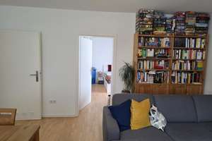 Schöne helle Wohnung in Düsseldorf-Holthausen, 2 Zimmer, Echtholzparkett, Stellplatz möglich – Meyerhofstr. 1, 40589 Holthausen, Düsseldorf – Vorschaubild 4