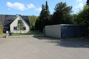 Zwei- Fam.-Haus mit zwei Wohnungen, komplett oder jede Wohnung Einzel zu vermieten. – Plückertzstr. 32a, 47804 Forstwald, Krefeld – Vorschaubild 3
