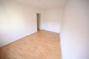 Helle 2-Zi.-Whg. mit Einbauküche ab 01.07. in Linden-Süd – Die vollständige Adresse der Immobilie erhältst du vom Anbieter., 30449 Linden-Süd, Hannover – Vorschaubild 4
