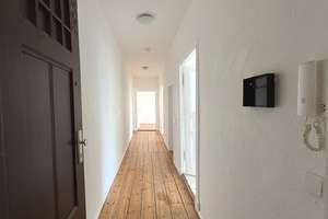 Hell, charmant, ruhig und in guter Nachbarschaft. Bezugsfreie Dreizimmerwohnung. – Die vollständige Adresse der Immobilie erhältst du vom Anbieter., 12459 Oberschöneweide, Berlin – Vorschaubild 3