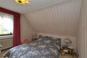 Freistehendes Einfamilienhaus in exklusiver Wohnlage von Köln-Rath/Heumar (Göttersiedlung) – Die vollständige Adresse der Immobilie erhältst du vom Anbieter., 51107 Rath/Heumar, Köln – Vorschaubild 14