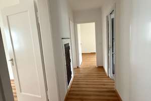 Helle 3-Zimmer Wohnung, großer Balkon  – Die vollständige Adresse der Immobilie erhältst du vom Anbieter., 70327 Wangen, Stuttgart – Vorschaubild 12