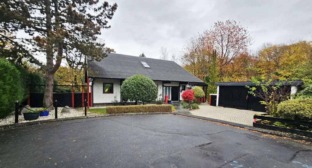 Immobilie in Windhagen - Individuelles Einfamilienhaus mit 6,5 Zimmern in Windhagen - Bild 0