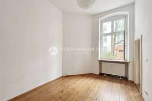 Stuck, Dielen & Flügeltüren: Altbau-Juwel in begehrter Seitenstraße am KuDamm! – Giesebrechtstraße 12, 10629 Charlottenburg, Berlin – Vorschaubild 12