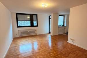 100 m² Wohnfläche: Gepflegte 4-Zimmer-Wohnung mit Balkon