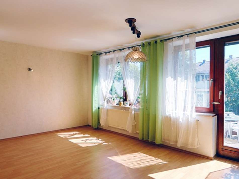 EG - Wohnzimmer (a)