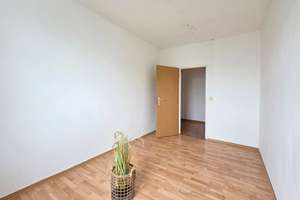 Sonnige Wohnung mit großem Balkon lädt zum Entspannen ein. – Scharnhorstring 14, 39130 Neu Olvenstedt, Magdeburg – Vorschaubild 10