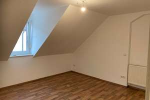Wohnen mit Charakter: 2,5-Zimmer-Dachgeschosswohnung in Mannheim