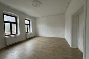 Helle 3-Raum-Wohnung mit Balkon zu vermieten - WG-geeignet - – Leipziger Straße 27, 39112 Magdeburg – Vorschaubild 1