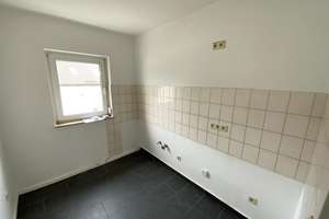sofort einziehen und wohlfühlen! 3-Zimmer mit Balkon und Boden in Plettenberg Eschen – Auf dem Loh 10, 58840 Plettenberg – Vorschaubild 4
