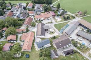 Einzigartiges Bauernhaus 1482 - Luxus-Sanierung & Erstbezug – Die vollständige Adresse der Immobilie erhältst du vom Anbieter., 83569 Vogtareuth – Vorschaubild 2