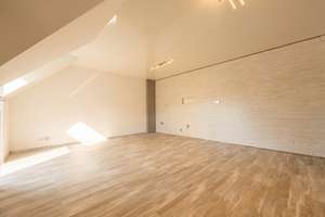 Maisonette-Wohnung in Bottrop-Stadtmitte mit Balkon – Die vollständige Adresse der Immobilie erhältst du vom Anbieter., 46236 Stadtmitte, Bottrop – Vorschaubild 2