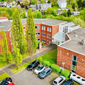 Flexibel gestaltbare Bürofläche in repräsentativer Lage | gute Anbindung | Stellplätze vorhanden