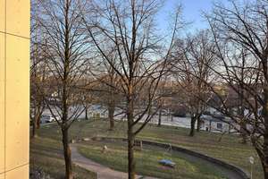 RESERVIERT! Sonnige 3-Zimmer-Familienwohnung, große Loggia, TG-Stellplatz, ca. 80m2 – Die vollständige Adresse der Immobilie erhältst du vom Anbieter., 81737 Neuperlach, München – Vorschaubild 8