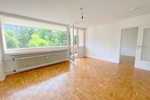 2-Zi-Wohnung mit großem Balkon - EBK - Parkett - Schwimmbad