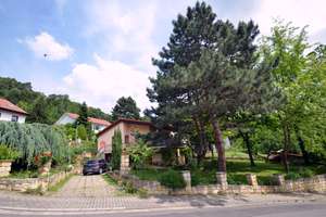 Hambach - EINMALIGE GELEGENHEIT - Traumlage mit Garten und tollem Haus – Im Finkenschlag 12, 67434 Hambach, Neustadt an der Weinstraße – Vorschaubild 1