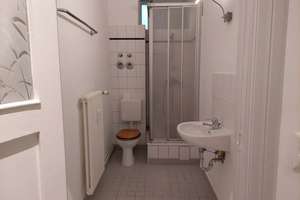 Friedrichshain: Barrierearme Altbauwohnung in schöner Lage am Petersburger Platz – Straßmannstraße 39, 10249 Friedrichshain, Berlin – Vorschaubild 15