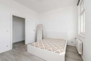 Lichtdurchflutete 2-Zimmer Wohnung im obersten Geschoss mit zukünfiger “Gründachprojekt“ Dachterrass – Die vollständige Adresse der Immobilie erhältst du vom Anbieter., 10243 Friedrichshain, Berlin – Vorschaubild 5