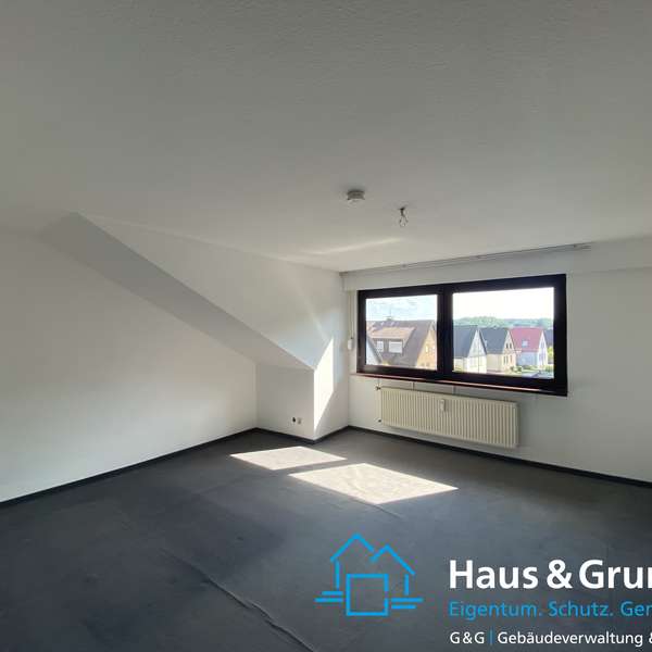 *** 3-Zimmer-Wohnung - sehr gepflegtes Mehrfamilienhaus - Gartennutzung mit Grill - Waldnähe ***