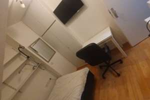 Schwabing Hohenzollernstrasse 22.  1 WG Zimmer  ab 1.3.2026 unbefristet – Hohenzollernstrasse 22, 80801 Schwabing-Ost, München – Vorschaubild 2