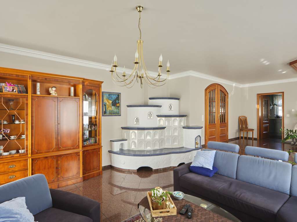 Immobilie in Seligenstadt - Großzügiges Zweifamilienhaus mit Garten, Terrasse & Balkon in begehrter Lage von Seligenstadt - Bild 4